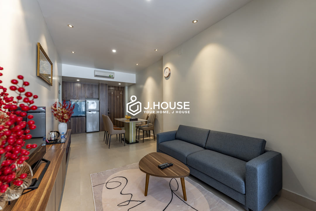 Modern & Spacious studio apartment for rent near the airport, Tan Binh District-8