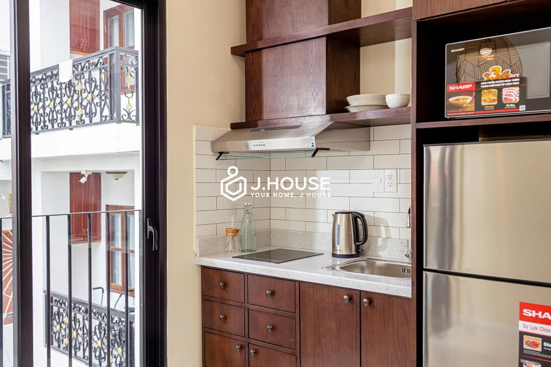 Modern and comfortable apartment for rent in District 1, HCMC