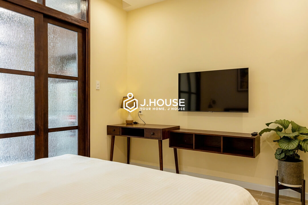 Modern and comfortable apartment for rent in District 1, HCMC