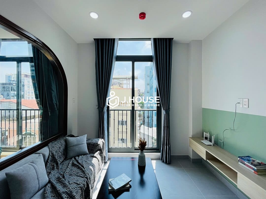 Modern fully furnished apartment for rent in District 10, HCMC-1