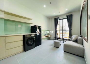 Modern fully furnished apartment for rent in District 10, HCMC