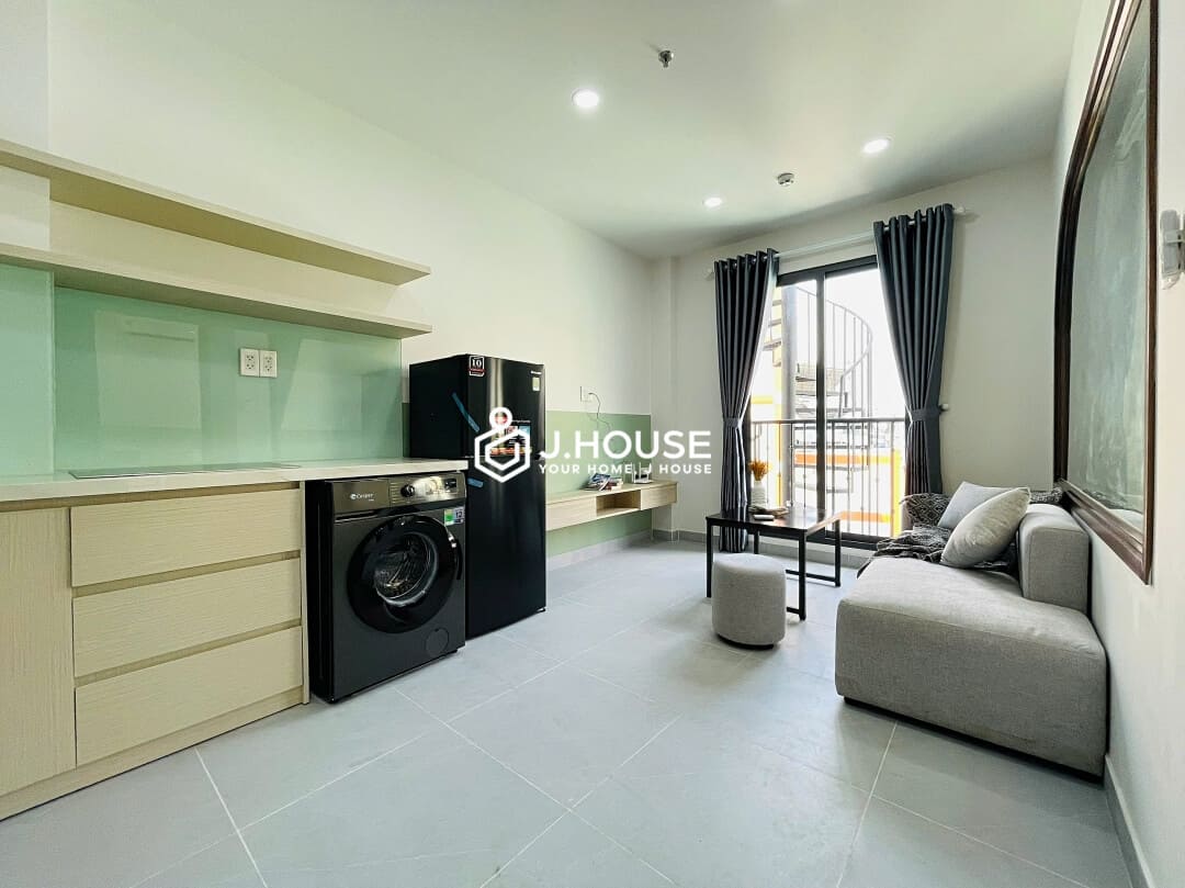 Modern fully furnished apartment for rent in District 10, HCMC
