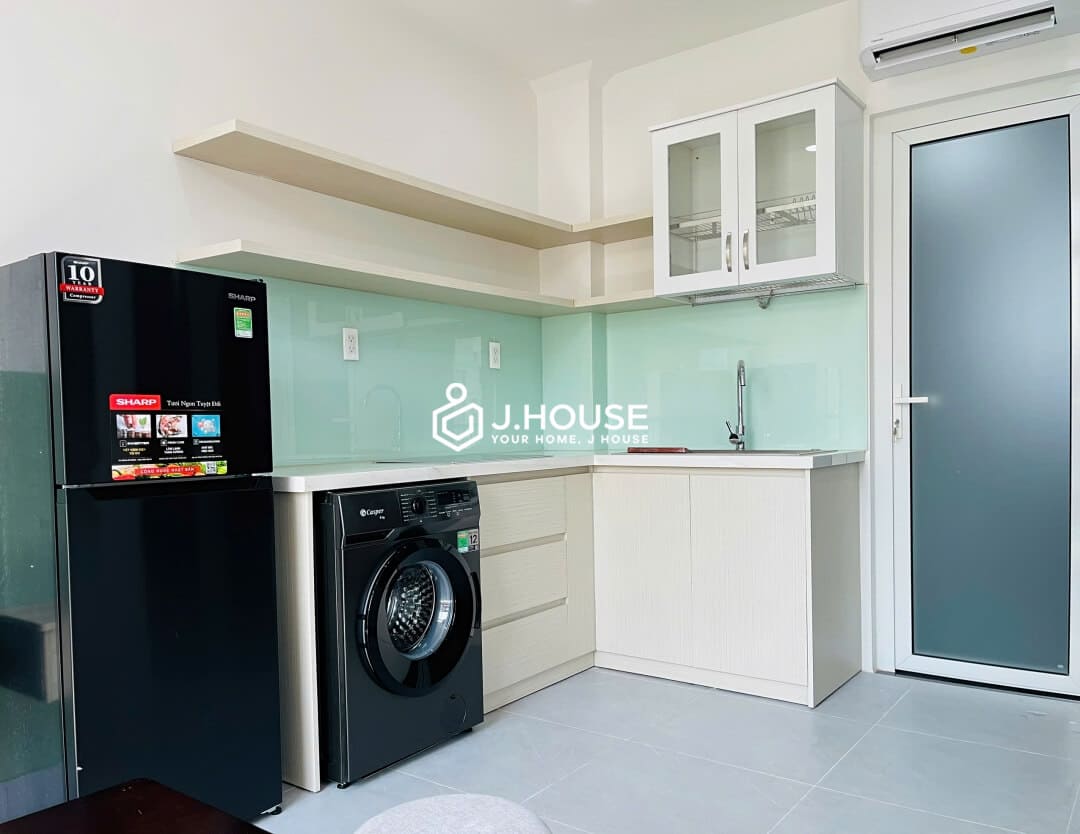 Modern fully furnished apartment for rent in District 10, HCMC-5