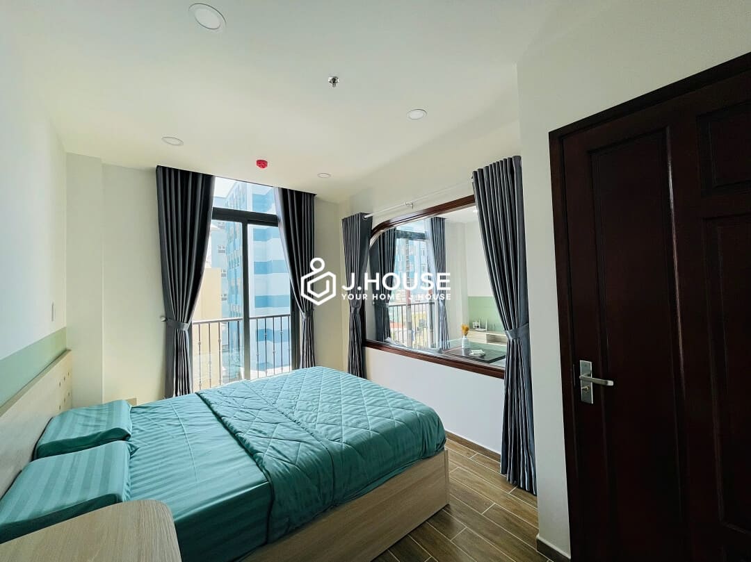 Modern fully furnished apartment for rent in District 10, HCMC-6