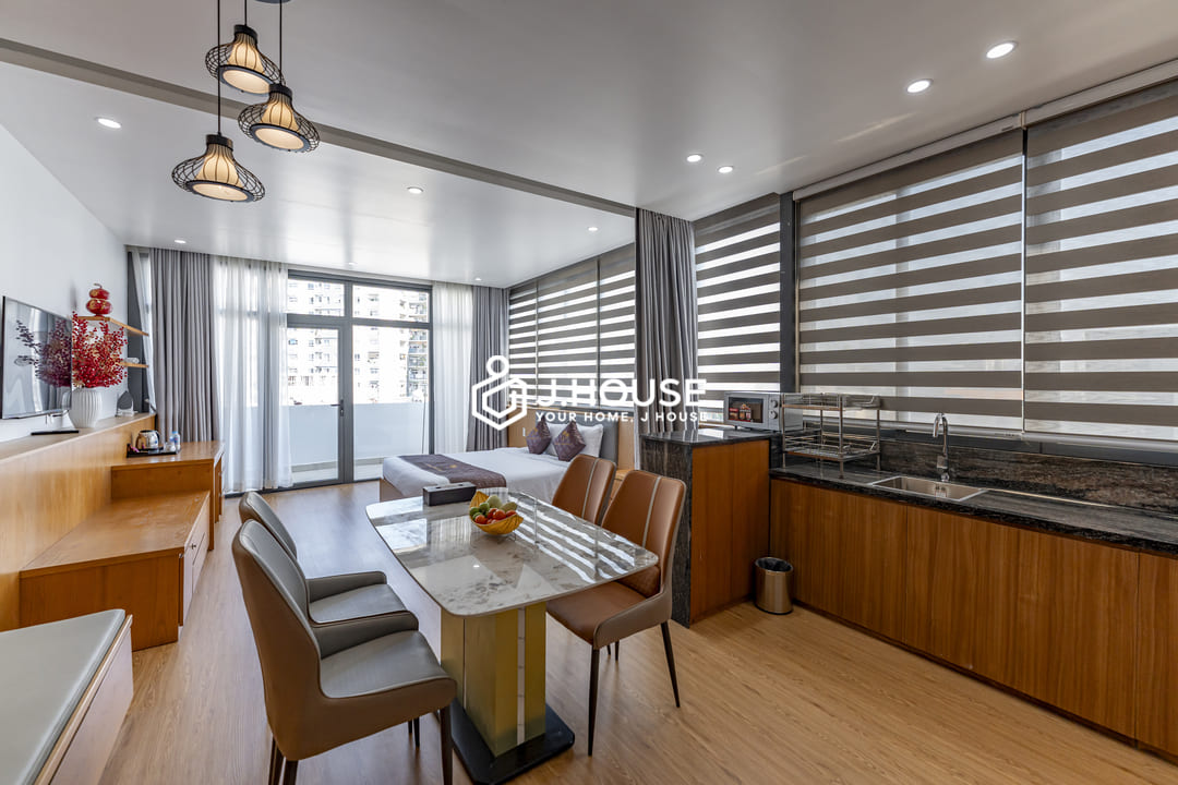 Modern studio with balcony for rent in Tan Binh District, HCMC - Next to Gia Dinh Park