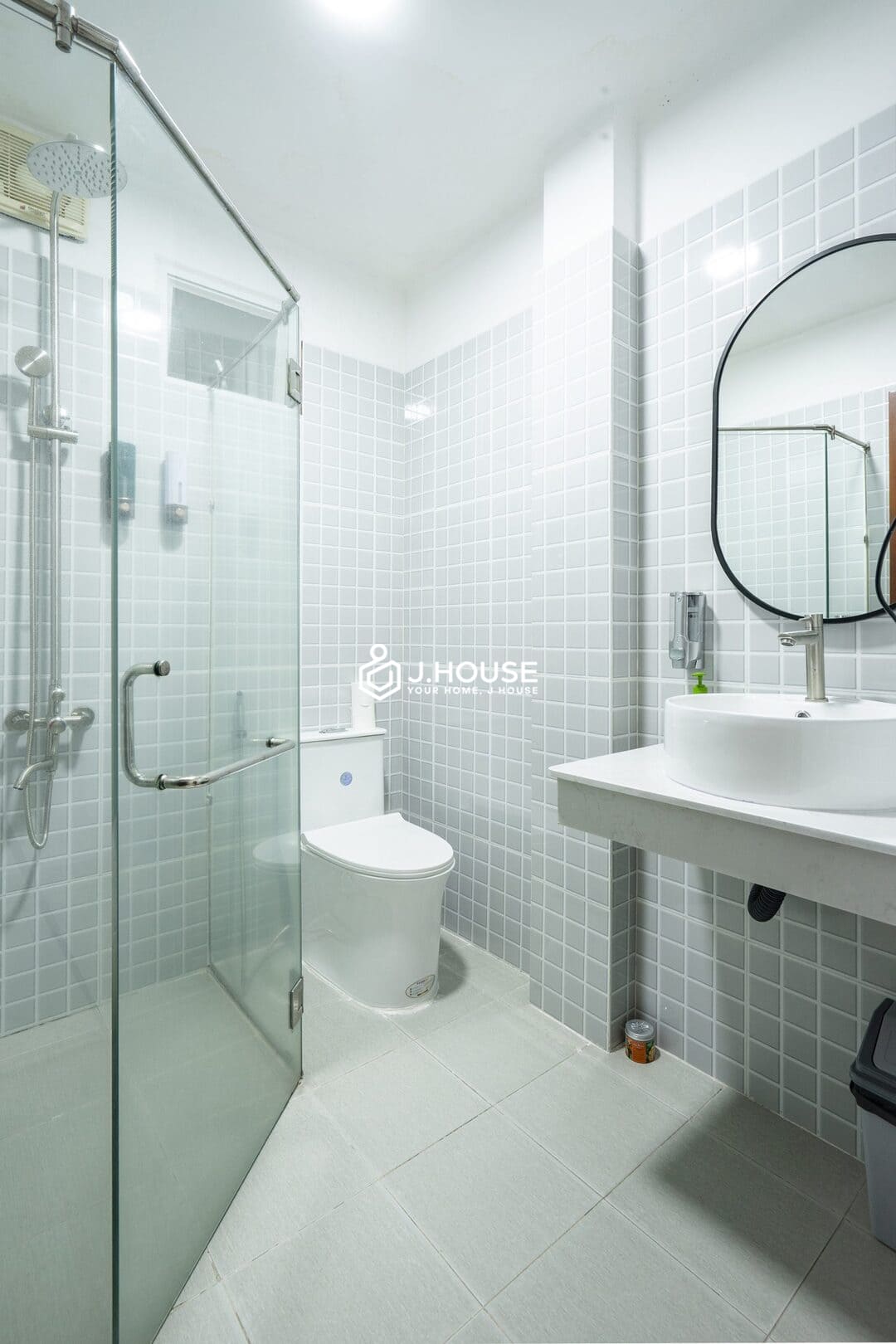 Nossa studio apartment for rent in District 1, HCMC-5