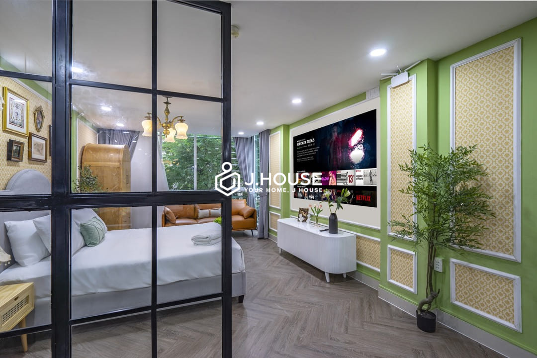 Santa studio apartment for rent in District 1, HCMC-3