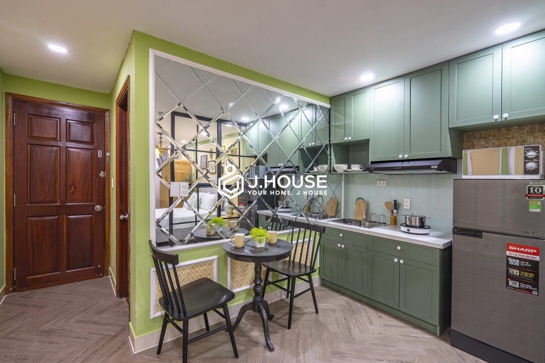 Santa studio apartment for rent in District 1, HCMC-6