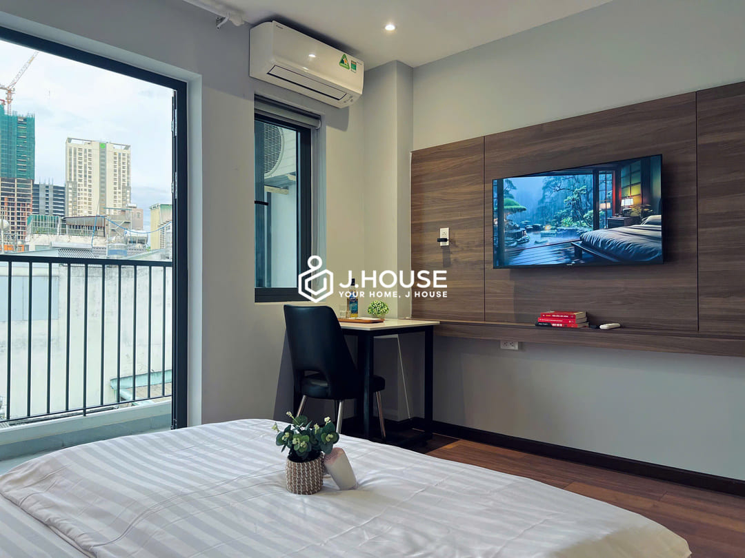 Serviced apartment for rent with balcony in District 1, HCMC-0