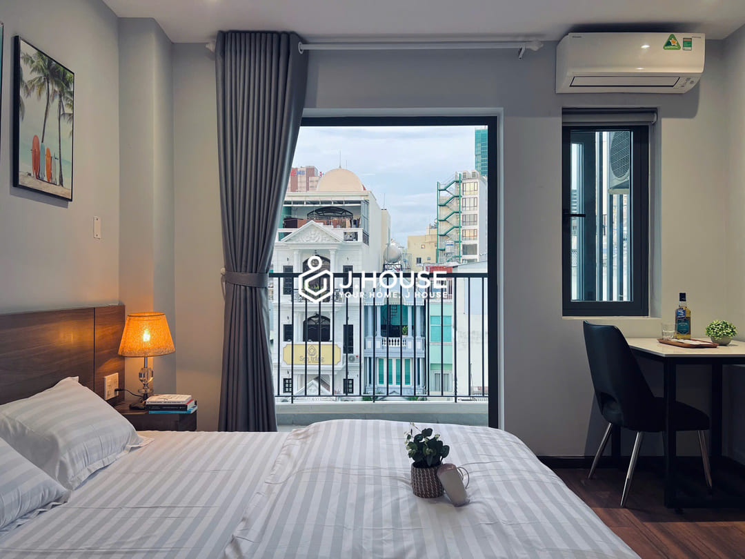 Serviced apartment for rent with balcony in District 1, HCMC-1