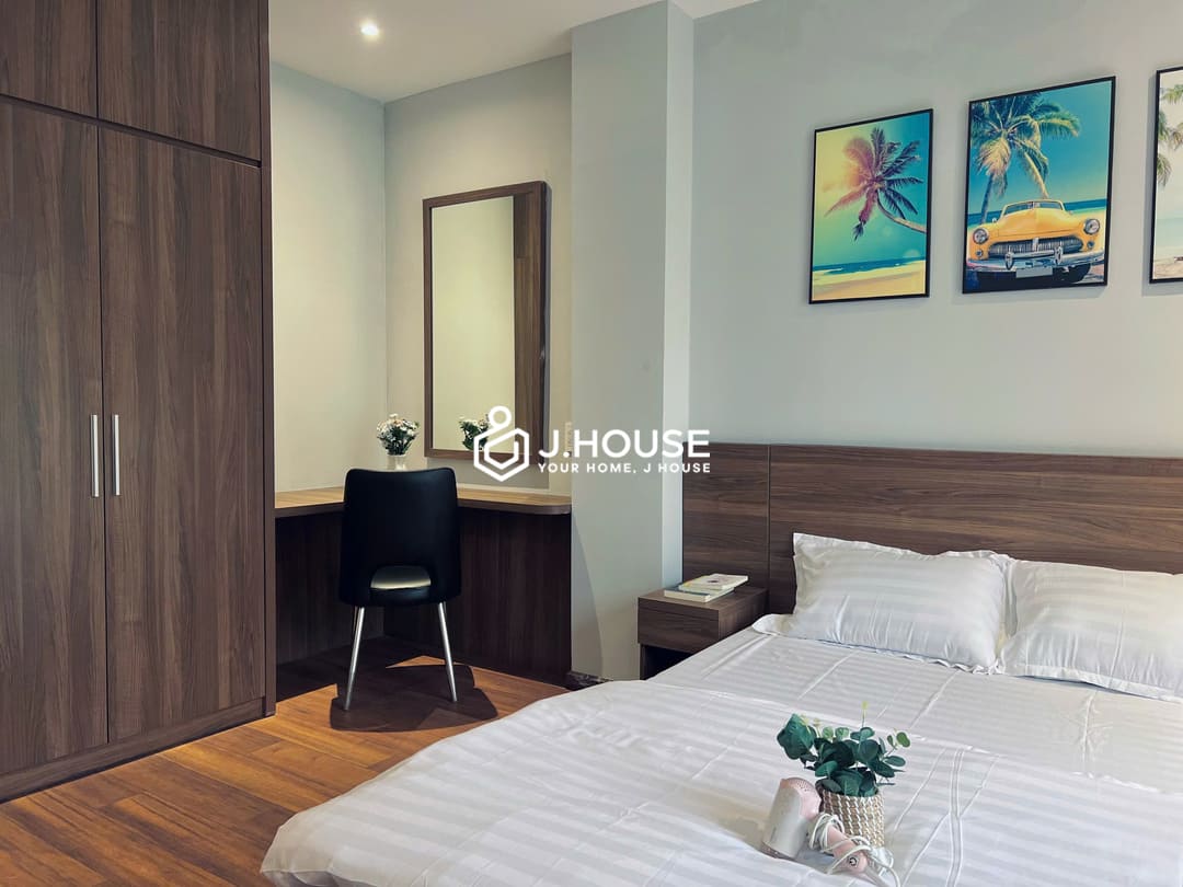 Serviced apartment for rent with balcony in District 1, HCMC-5