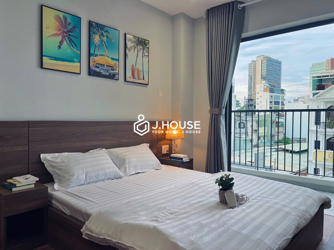 Serviced apartment for rent with balcony in District 1, HCMC