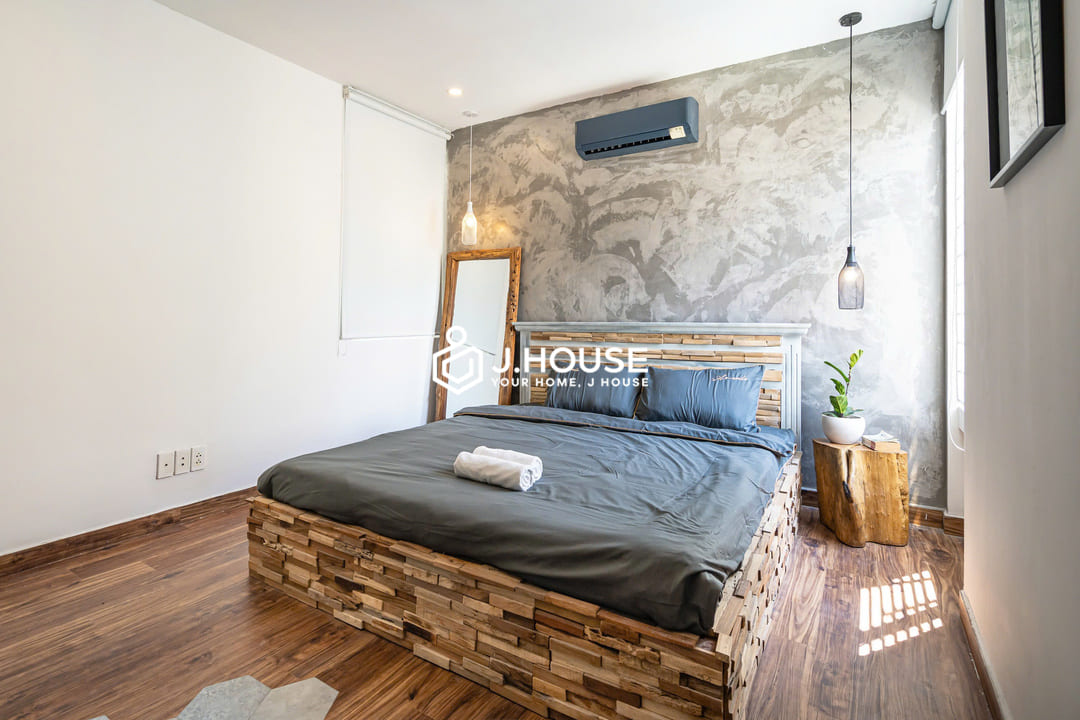 Spacious & Modern 1-Bedroom Apartment for Rent in District 1, HCMC