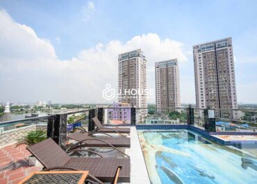 swimming pool in roma apartment