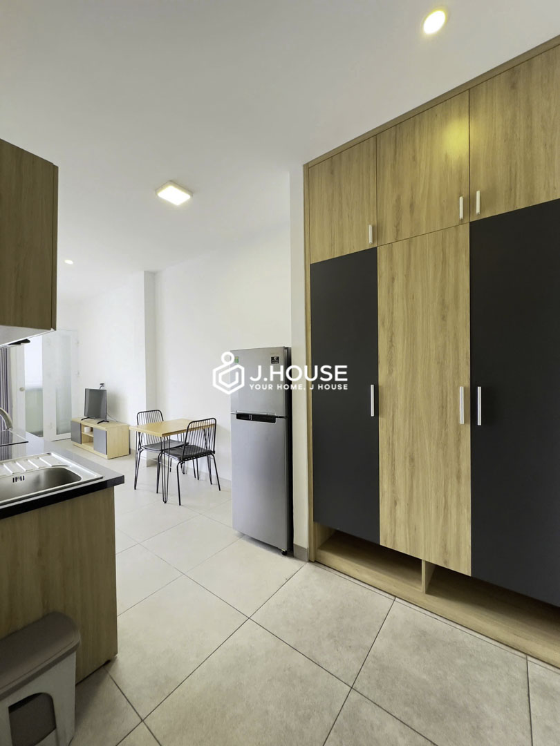 1-Bedroom with Balcony for Rent District 2 at Arista An Phu-11