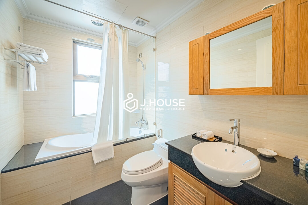 1 bedroom apartment for rent at Mayfair Suites, District 1, HCMC-5