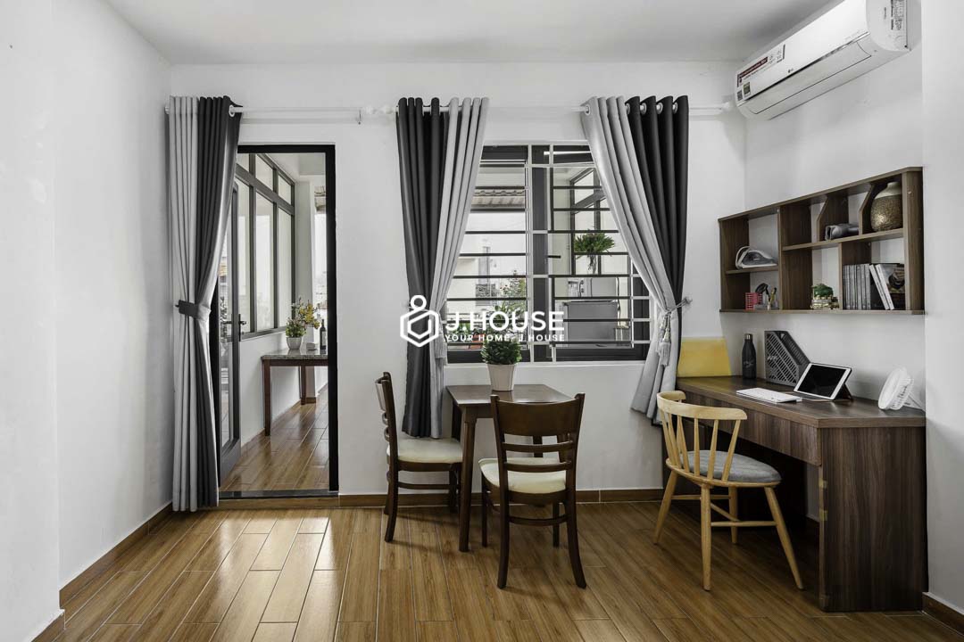 1BR Apartment with Balcony for Rent in Binh Thanh District 201401 Full House-1 (2)