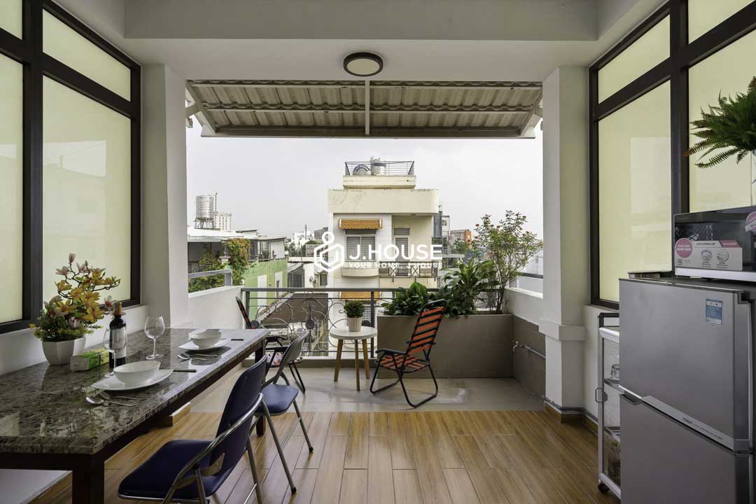 1BR Apartment with Balcony for Rent in Binh Thanh District 201401 Full House-2