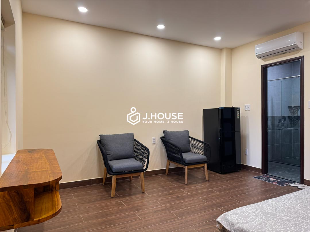 1st floor - Studio 2 with Windows, Sky Home-4