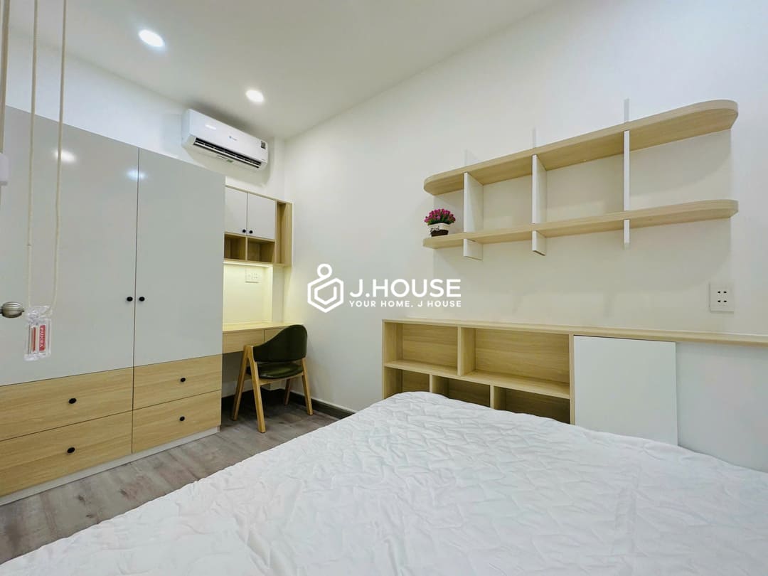 2 br apartment for rent in District 10, HCMC - Quynh Khang 6 Apartment-8