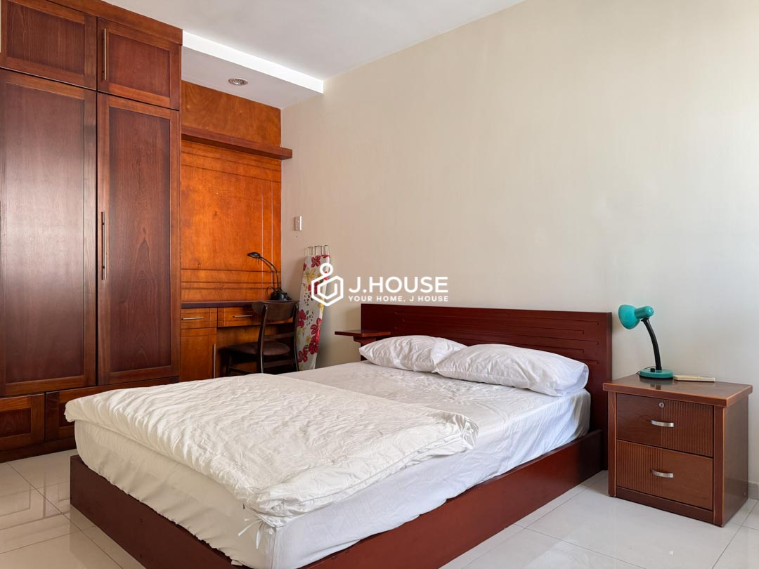 2BR Apartment for rent in Binh Thanh District-10