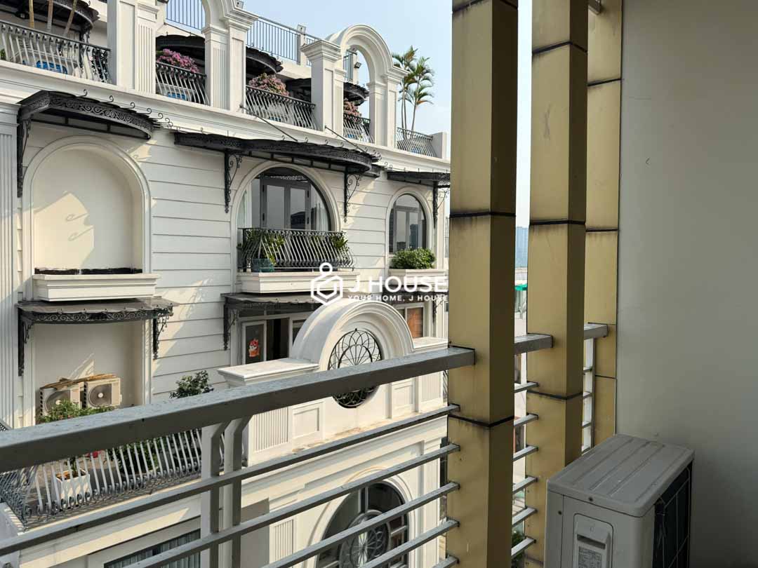 2BR Apartment for rent in Binh Thanh District-5