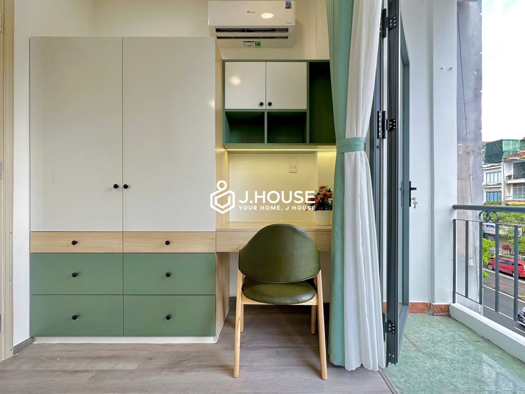 Affordable 2 br apartment for rent in District 10, HCMC - Quynh Khang 6 Apartment-0