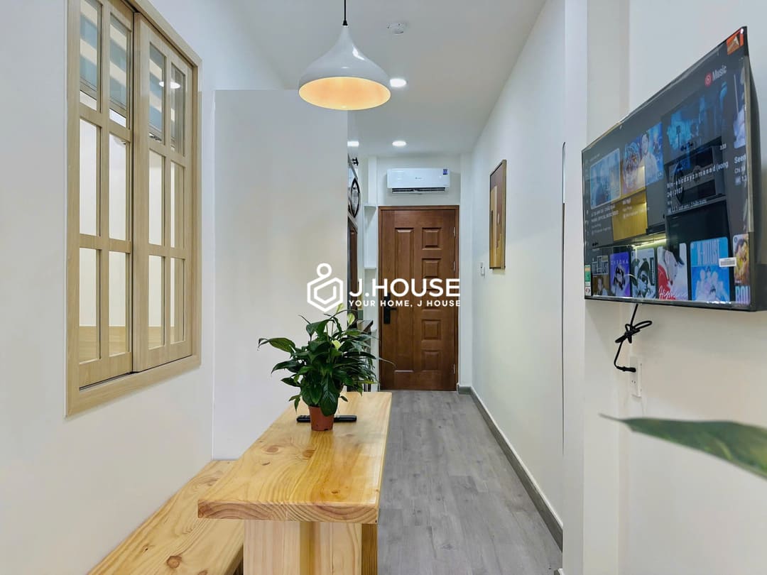 Affordable 2 br apartment for rent in District 10, HCMC - Quynh Khang 6 Apartment-6