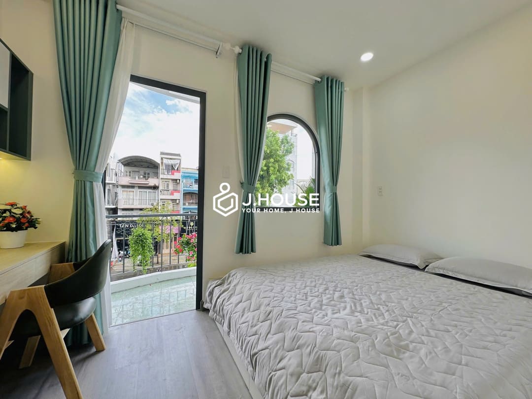 Affordable 2 br apartment for rent in District 10, HCMC - Quynh Khang 6 Apartment