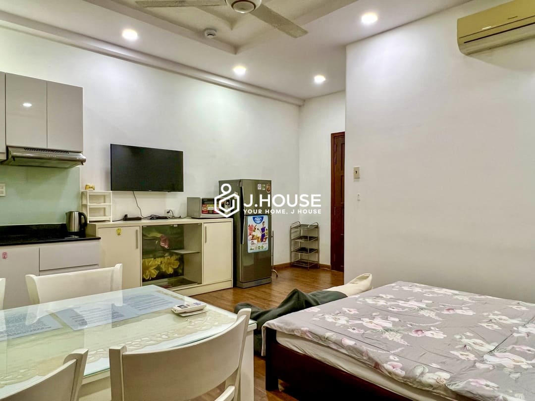 Affordable studio apartment for rent in District 1 - Lien Chi House, HCMC