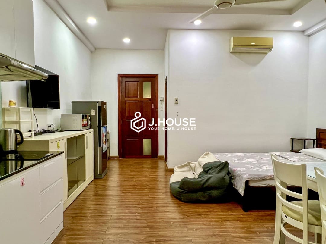 Affordable studio apartment for rent in District 1 - Lien Chi House, HCMC