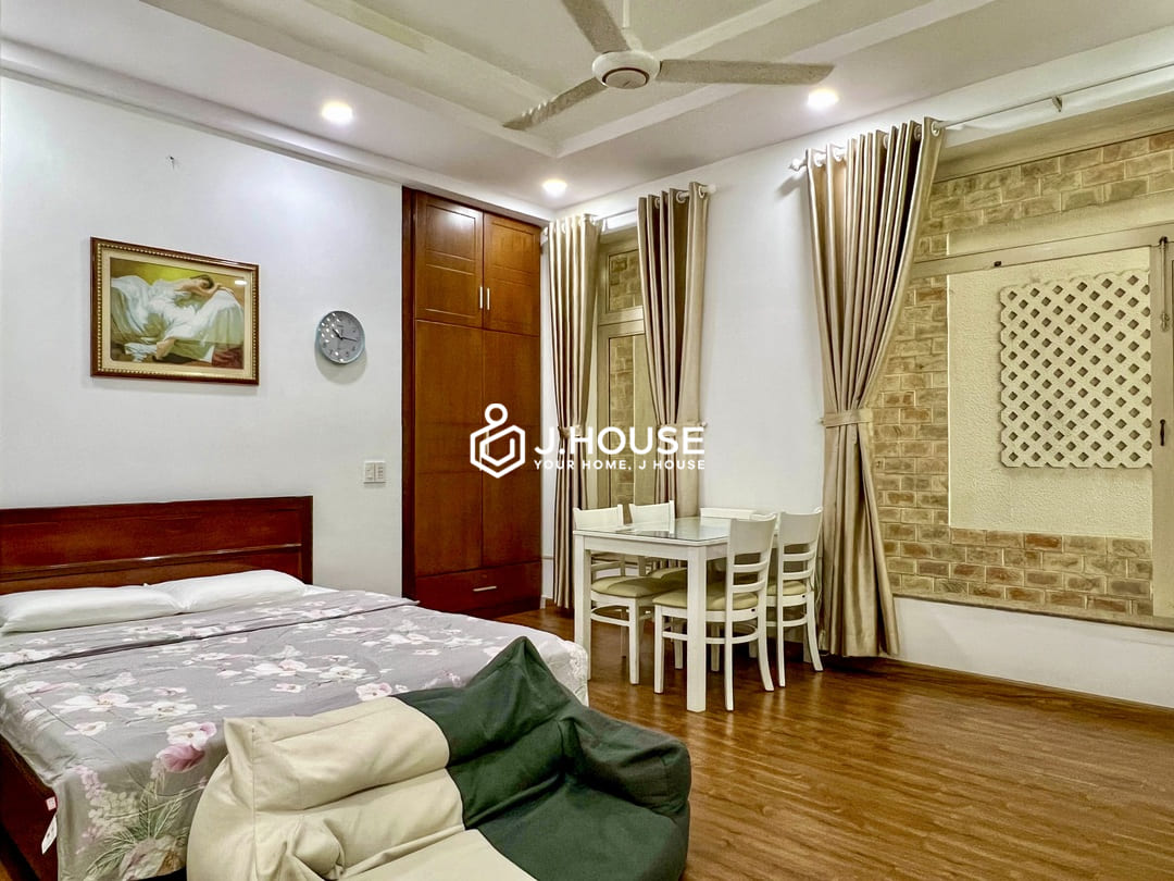 Affordable studio apartment for rent in District 1 - Lien Chi House, HCMC