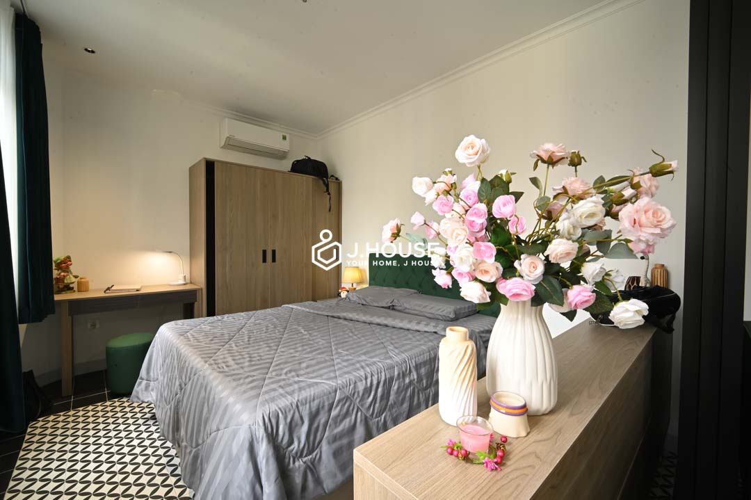 An House - Modern 1-Bedroom Apartment with Bathtub Master1-3