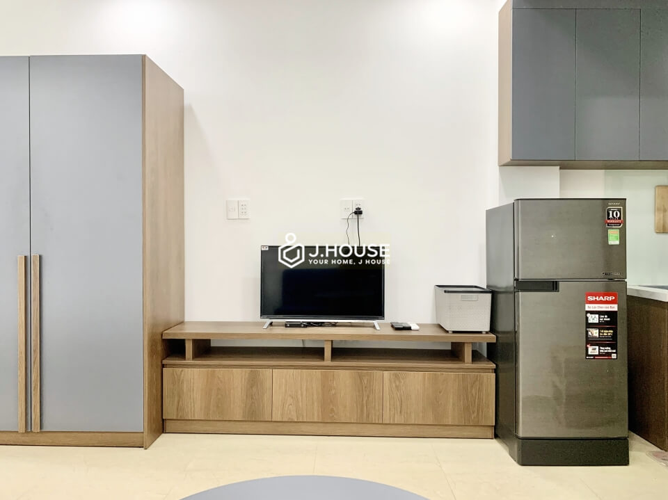 Apartment for rent near Tan Dinh market in District 3, HCMC-6