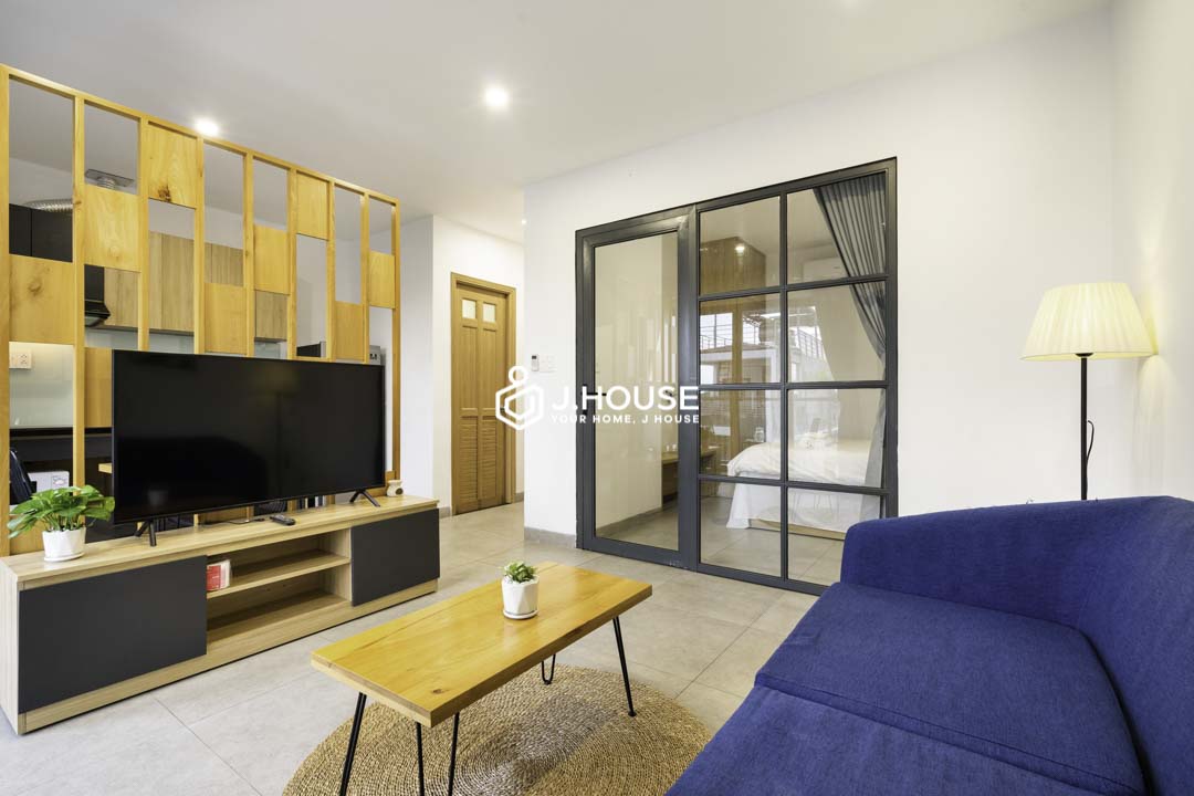 Bright 1-Bedroom Apartment with Large Balcony-2