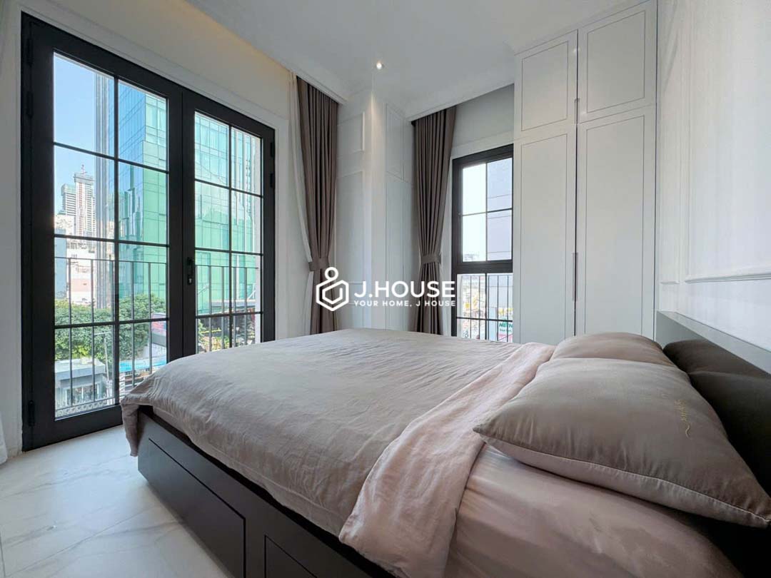 Bright 1 Bedroom with Balcony EMCASA SAIGON-3