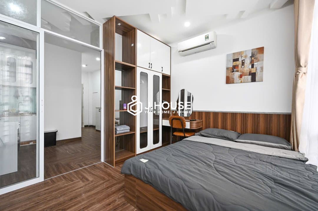 Bright 1 br apartment for rent in District 1 - Nguyen Gia Apartment-0