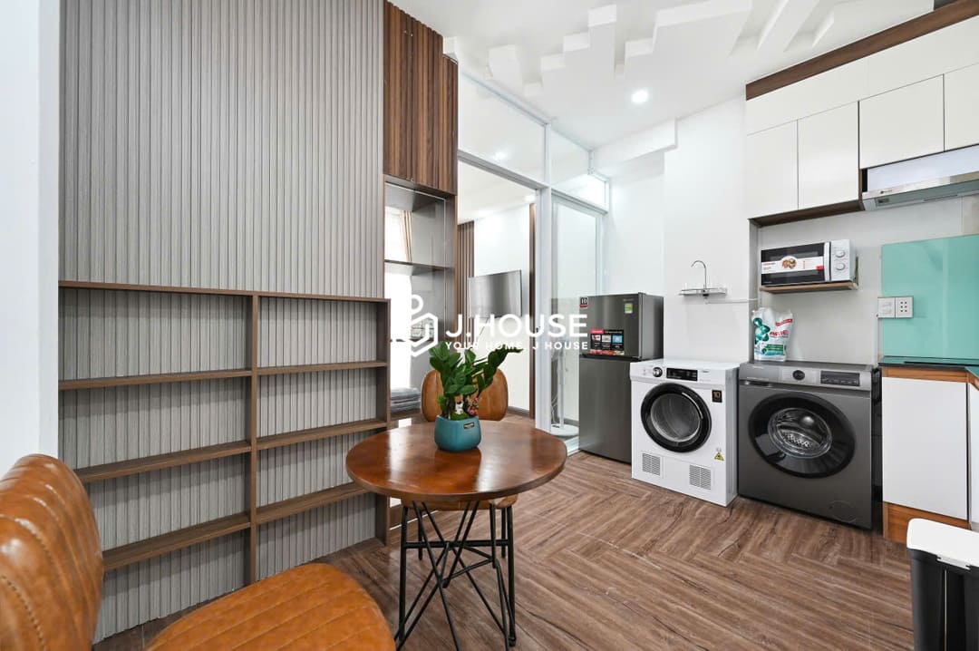 Bright 1 br apartment for rent in District 1 - Nguyen Gia Apartment-5