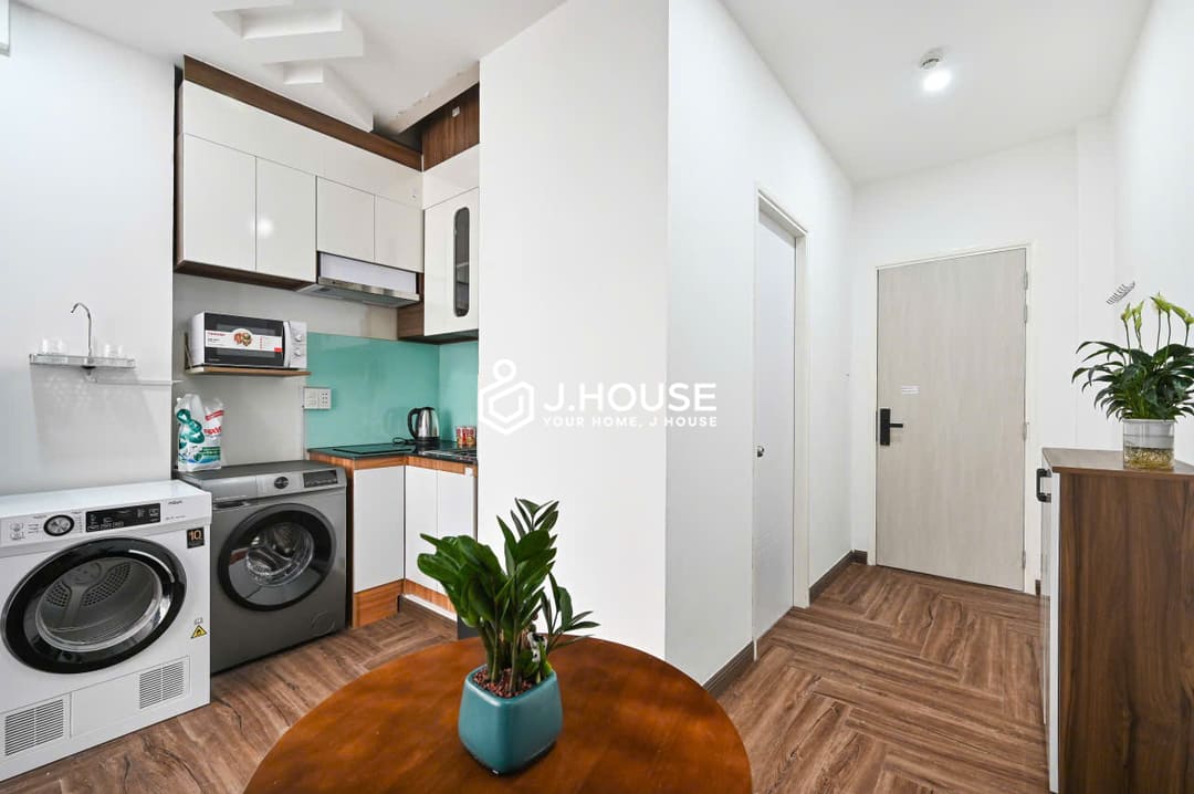 Bright 1 br apartment for rent in District 1 - Nguyen Gia Apartment-6