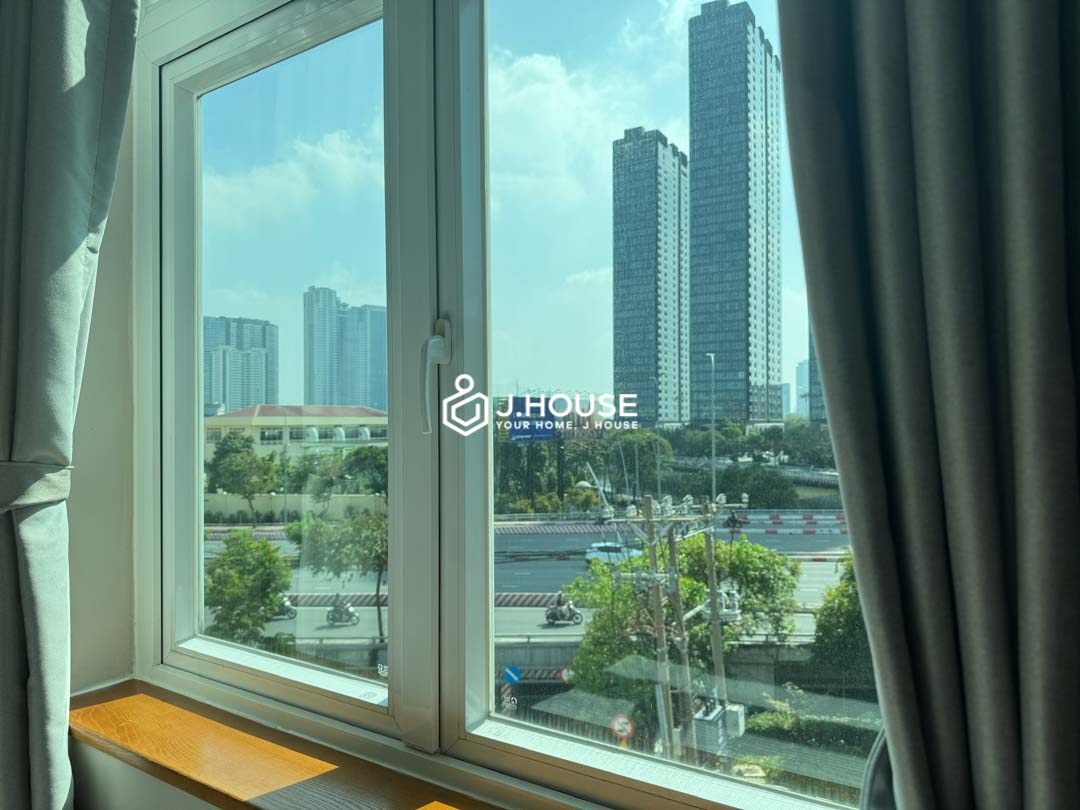 Bright 1BR Apartment with View at GK Garden-3
