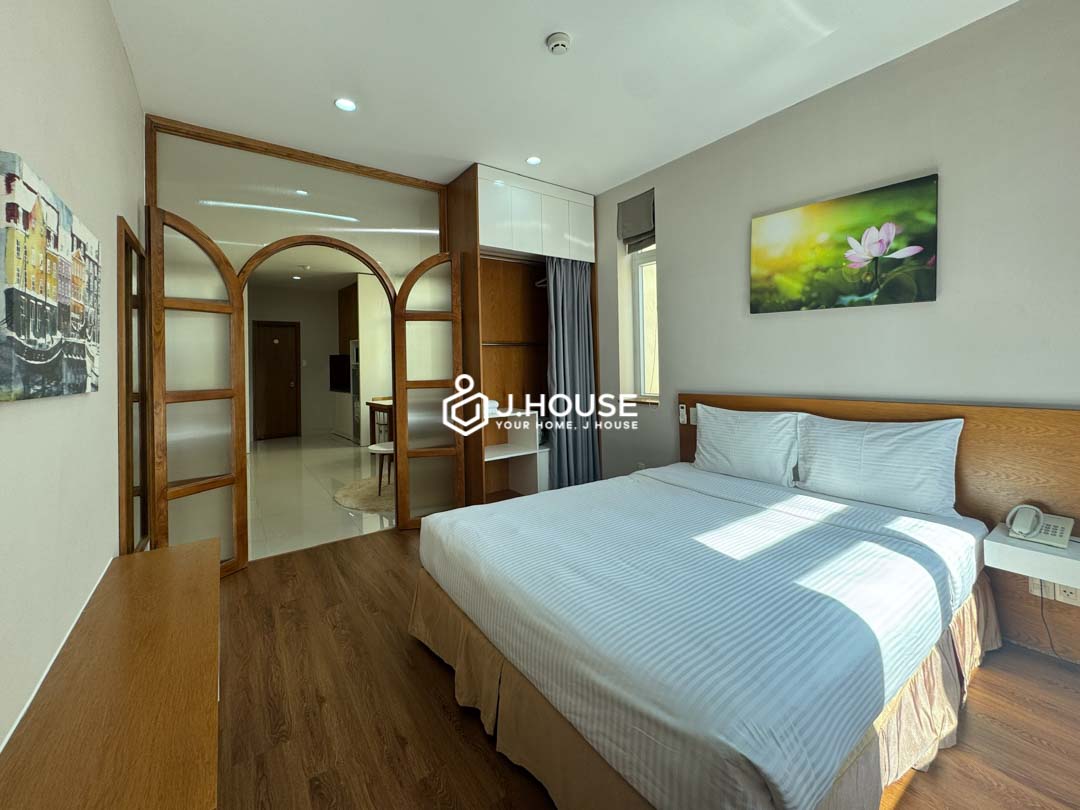 Bright 1BR Apartment with View at GK Garden-3 (2)