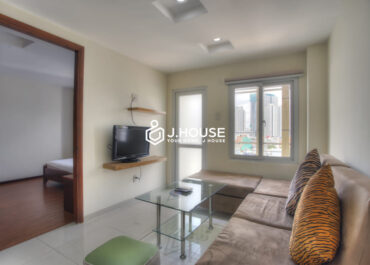 Bright 2 br apartment for rent in Binh Thanh District, HCMC-1