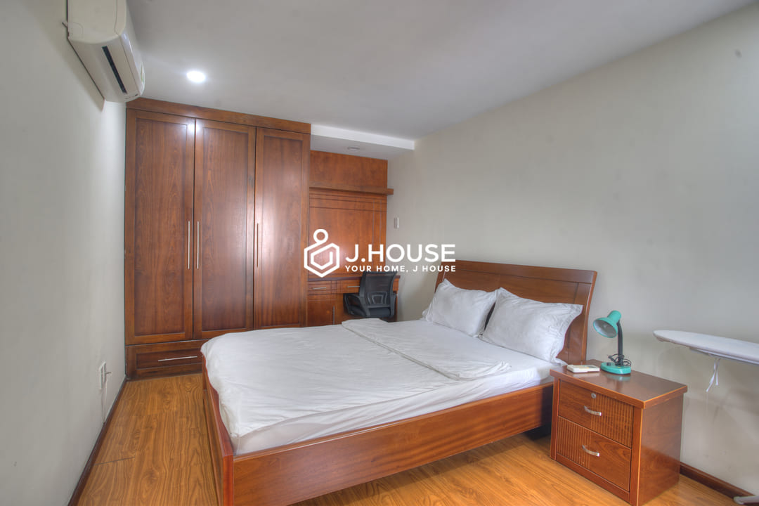 Bright 2 br apartment for rent in Binh Thanh District, HCMC-7