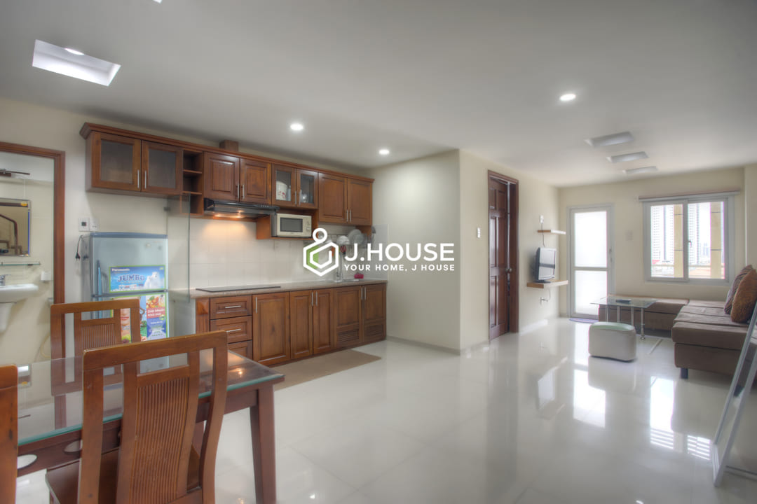 Bright 2 br apartment for rent in Binh Thanh District, HCMC