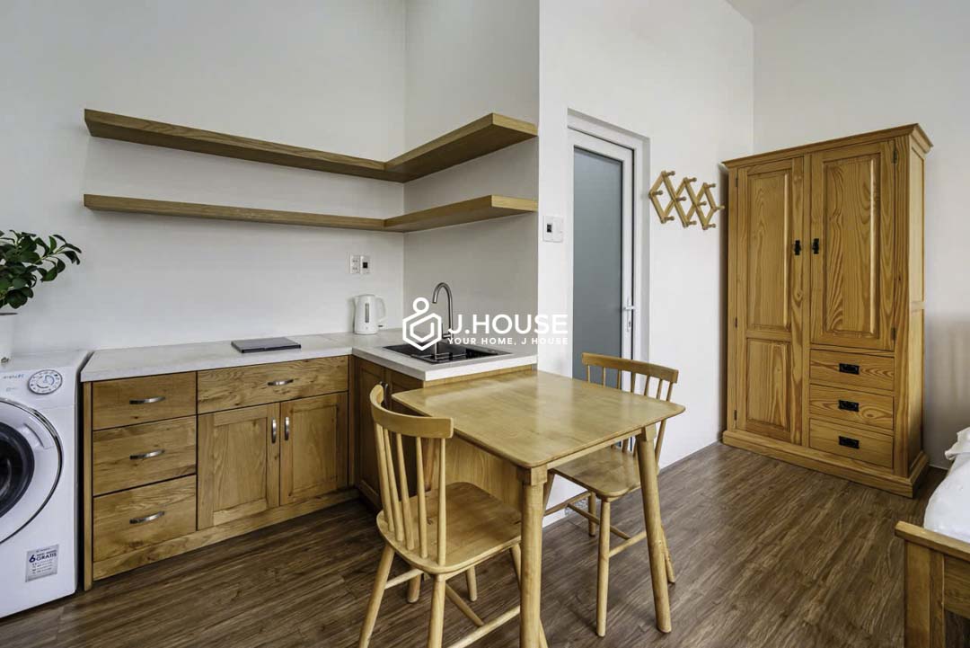Bright Corner Studio Apartment for Rent in Phu Nhuan-7