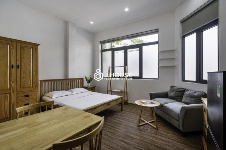 Bright Corner Studio Apartment for Rent in Phu Nhuan