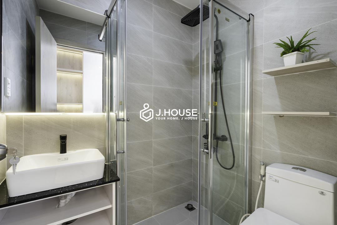 Bright Modern Studio For Rent District 10 - Haya House-10