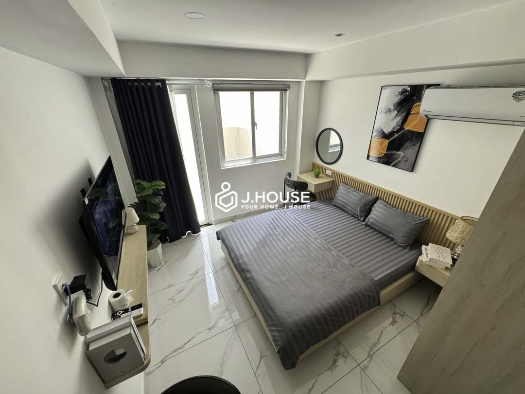 Bright Studio Apartment for Rent in District 1 - Urban Nest D