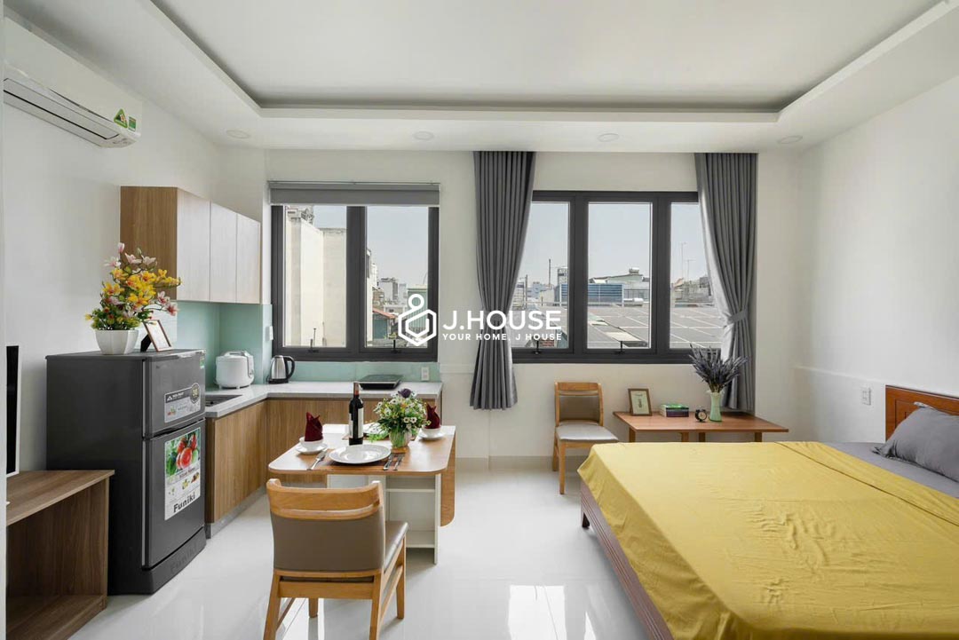 Bright Studio Apartment for Rent on 3.2 Street-0