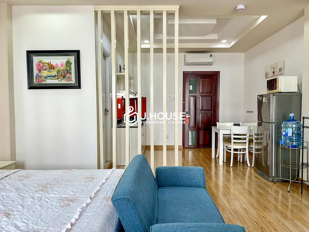 Bright studio apartment for rent in District 1 - Lien Chi House, HCMC